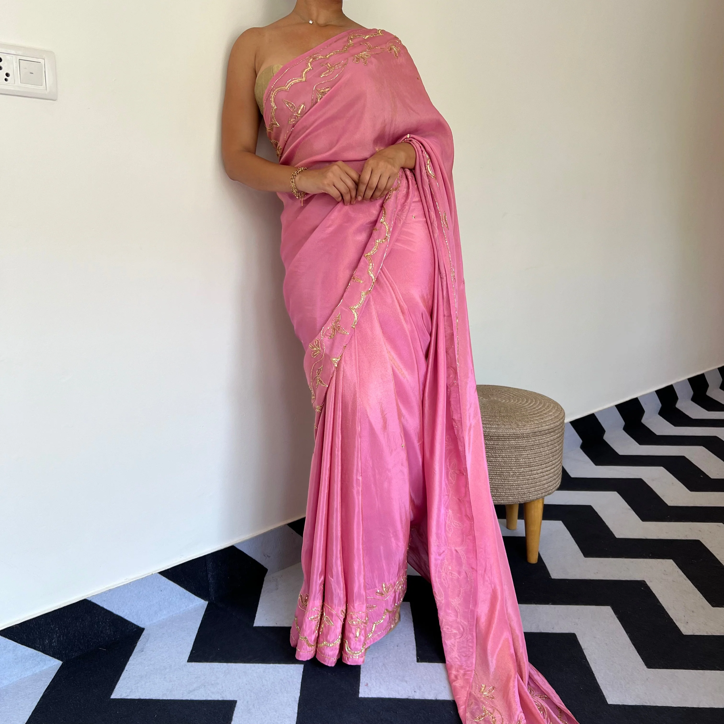 Rosy Salmon Tissue Saree - Woolfily